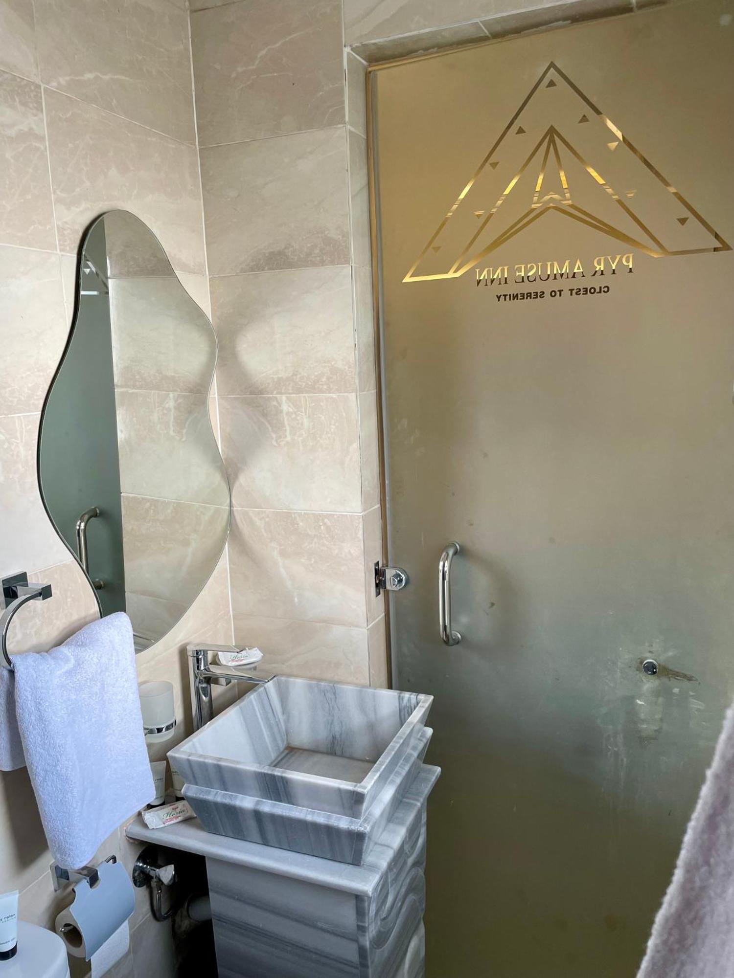 Pyramuse Inn Nazlat as Sammān 外观 照片